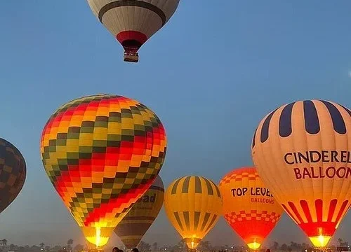 Excursion d'une journée à Louxor avec vol en montgolfière